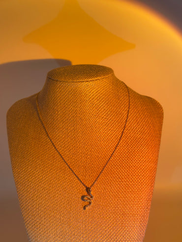 Gold Snake Pendant Necklace – 15.5"+2" Adjustable Dainty 18K Gold‑Dipped Stainless Steel