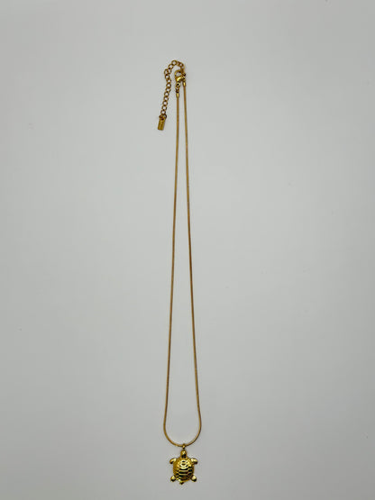 Sea Turtle Pendant Necklace – Dainty Snake Chain, Silver & Gold Tone