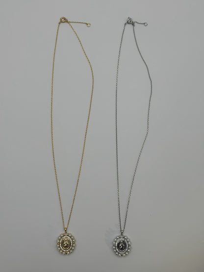 Pearl Halo Medallion Pendant Necklace – 16"+1" Adjustable Gold & Silver Stainless Steel Chain