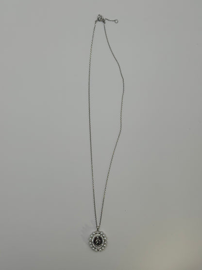 Pearl Halo Medallion Pendant Necklace – 16"+1" Adjustable Gold & Silver Stainless Steel Chain