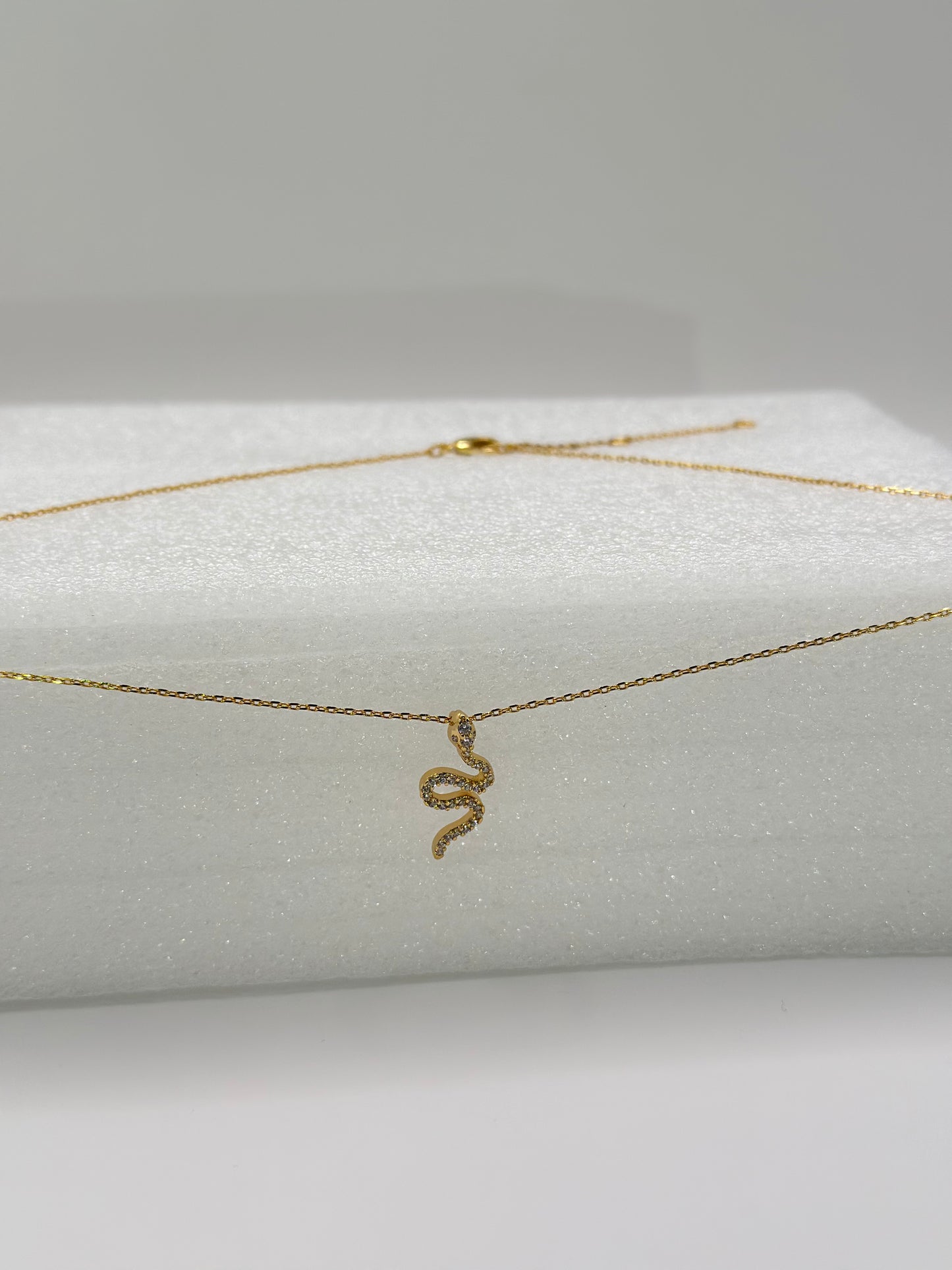 Gold Snake Pendant Necklace – 15.5"+2" Adjustable Dainty 18K Gold‑Dipped Stainless Steel