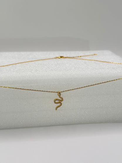 Gold Snake Pendant Necklace – 15.5"+2" Adjustable Dainty 18K Gold‑Dipped Stainless Steel