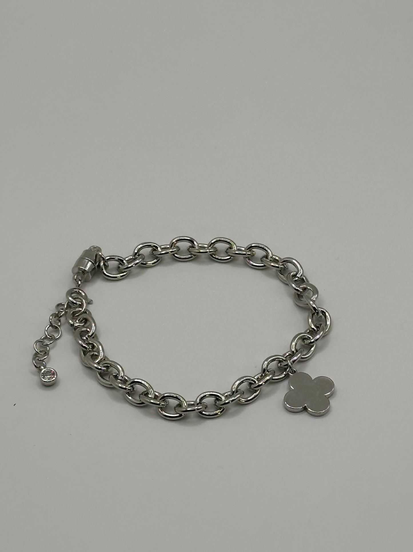 Chunky Clover Charm Bracelet with Magnetic Clasp | Gold or Silver Tone
