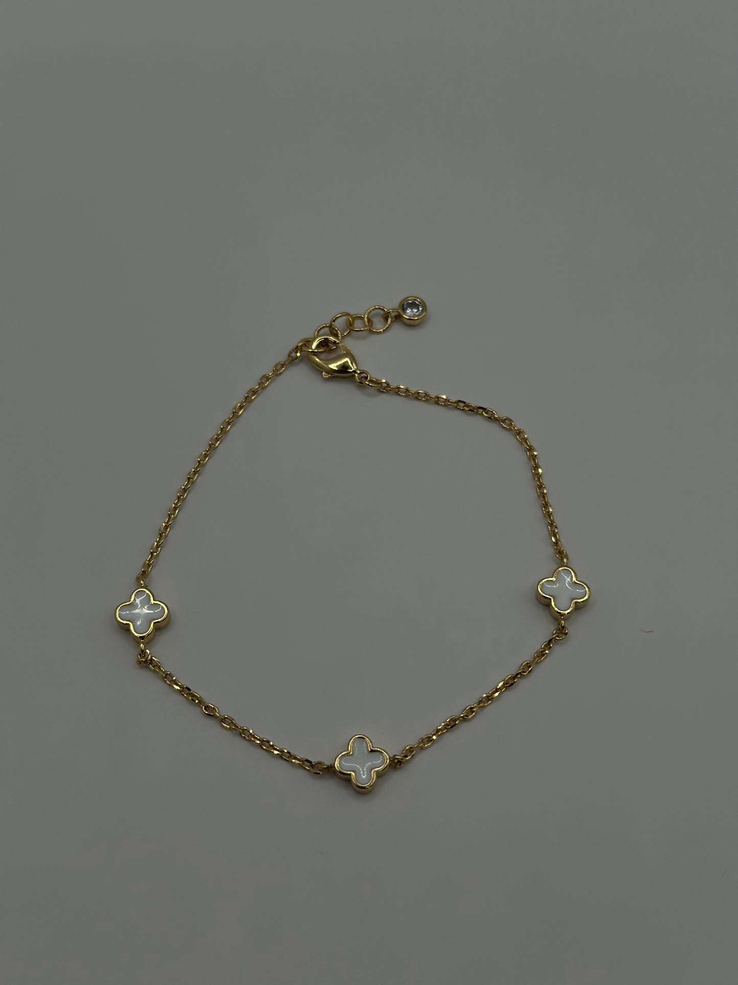 Gold-Dipped Clover Bracelet with White Inlay | Minimal Chain Jewelry